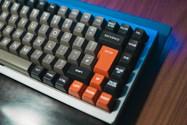 Máquina não reconhece teclado ou mouse