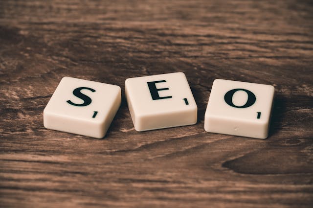 SEO x SEM: Qual a Diferença? Guia Simples para Iniciantes